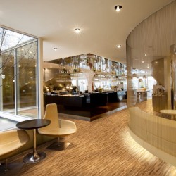 Hartford Line Oak 663L Restaurant